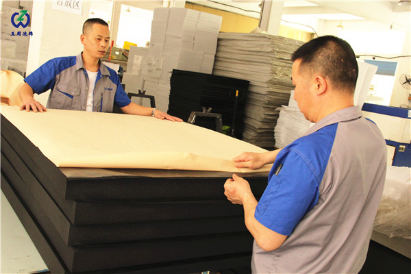 五周泡綿|反復(fù)打樣確認(rèn)，只為“精益求精”