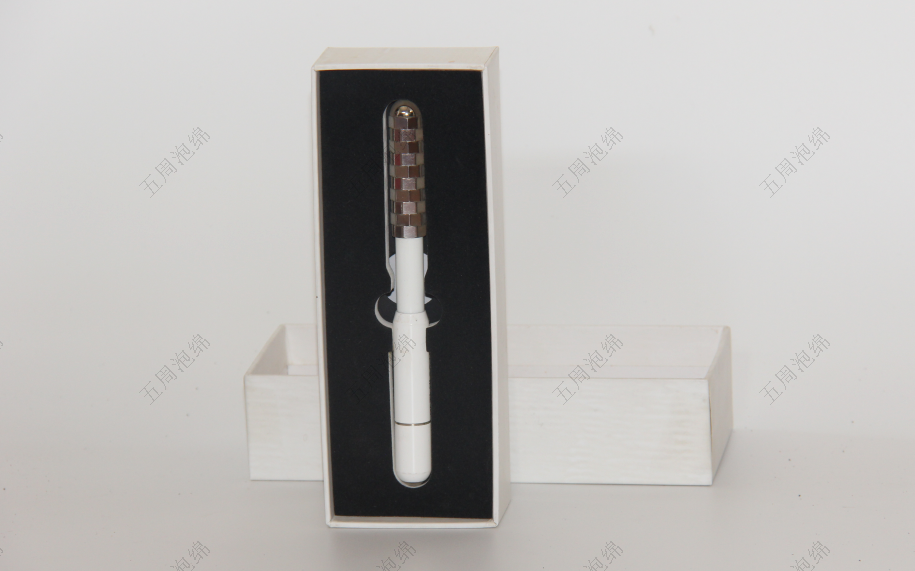 為什么說EVA泡棉選擇決定產(chǎn)品成?。? title=