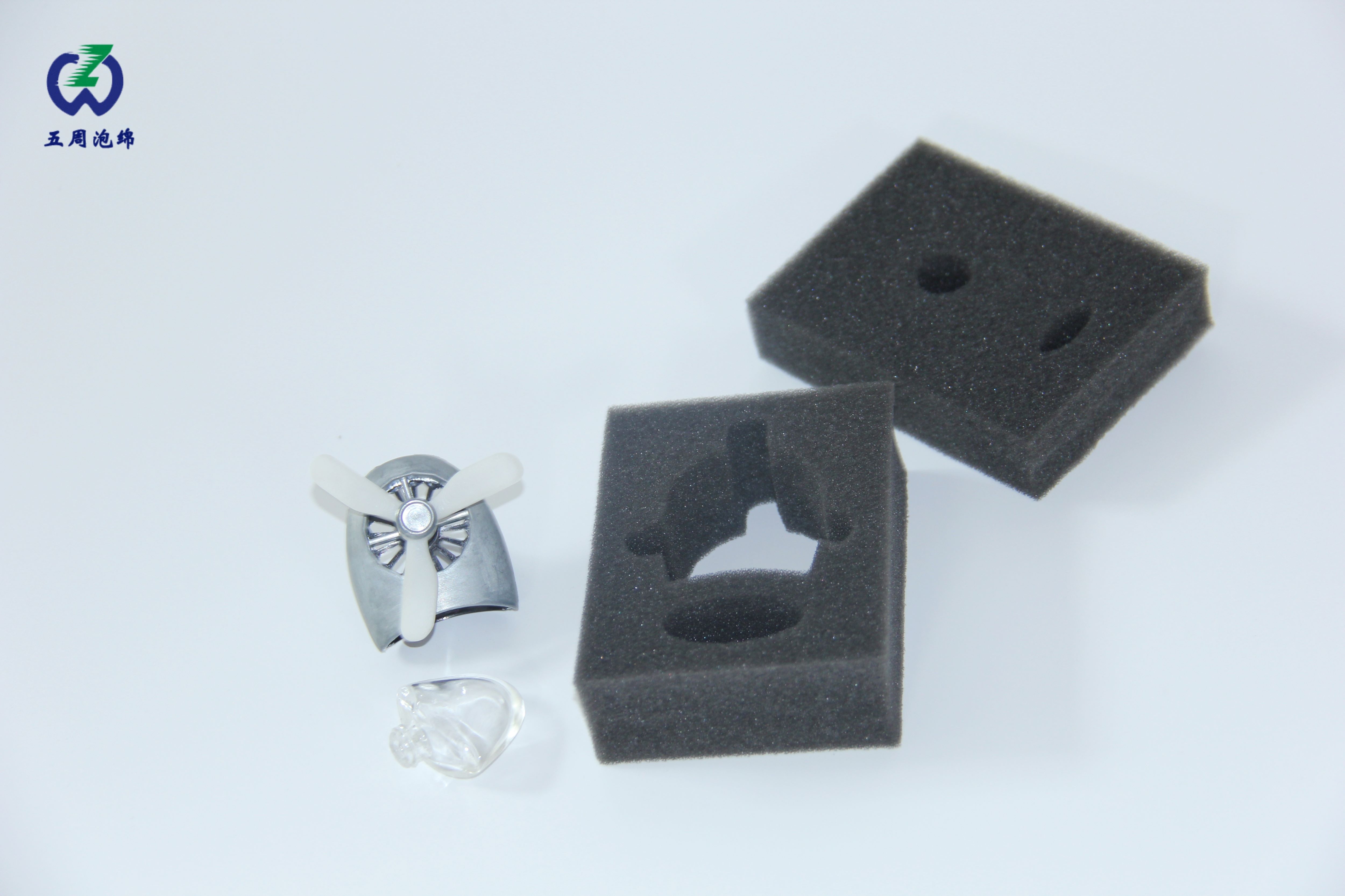 3大理由告訴你：為何高端包裝都選PU海綿內(nèi)襯？