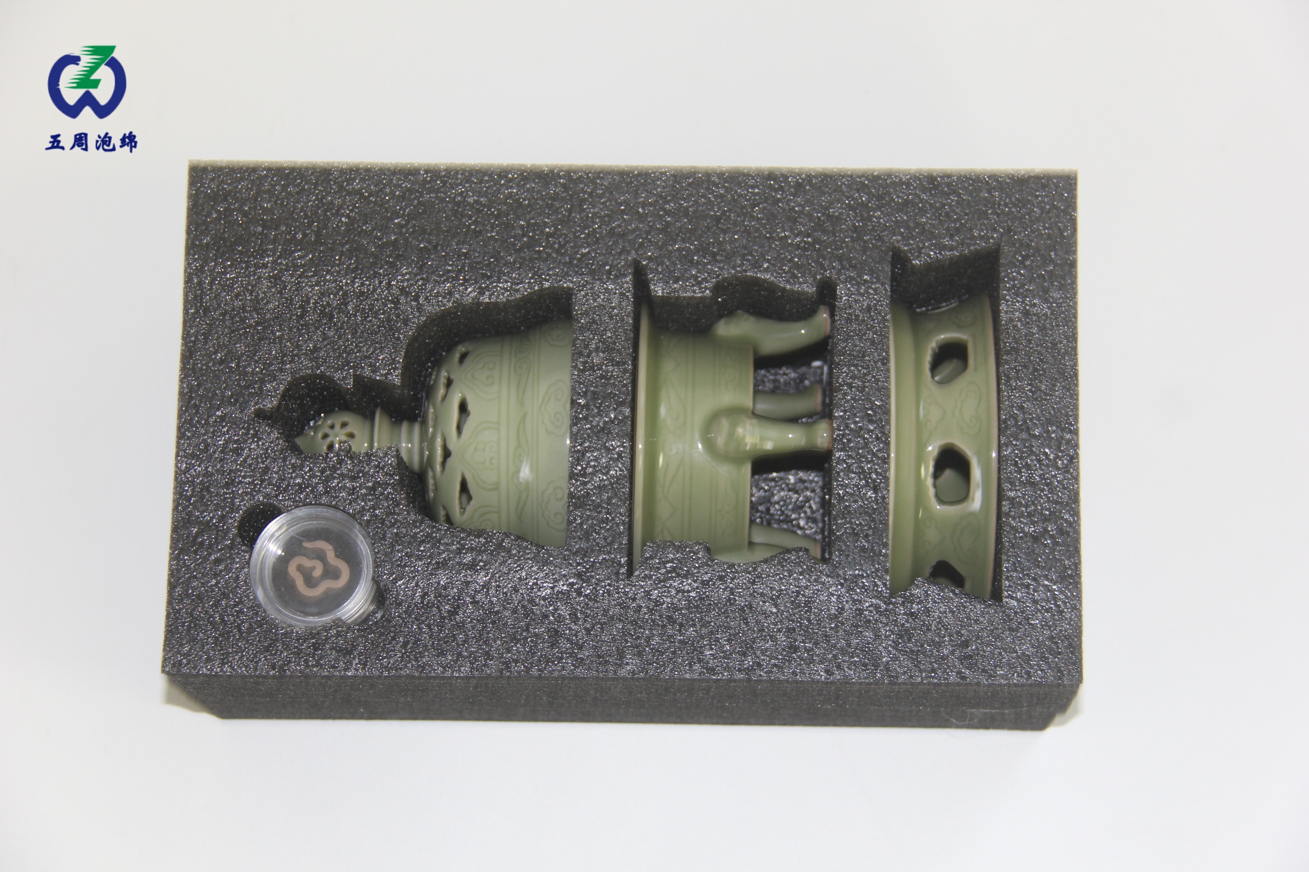 告別易碎焦慮！EPE珍珠棉內(nèi)襯：比傳統(tǒng)泡沫強(qiáng)10倍的終極防護(hù)