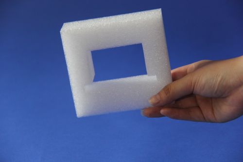 工藝品包裝用 EPE 珍珠棉內(nèi)襯？這樣定制更顯高端